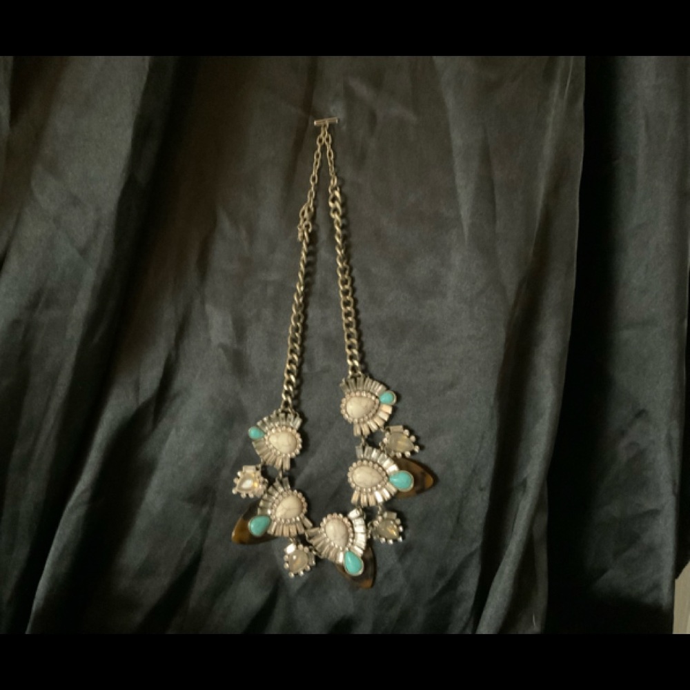 Necklace - Picture 2 of 3
